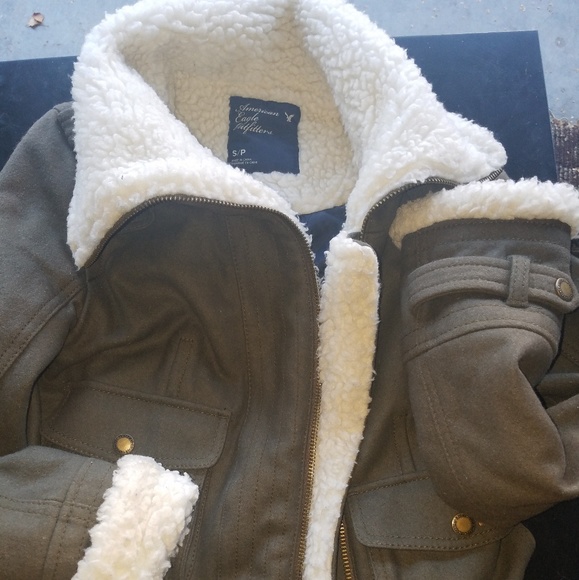 American Eagle Warm Coat - Picture 1 of 9
